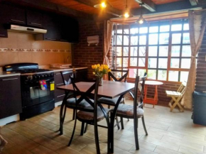 Cabañas Adán y Eva céntricas con vista Campirano